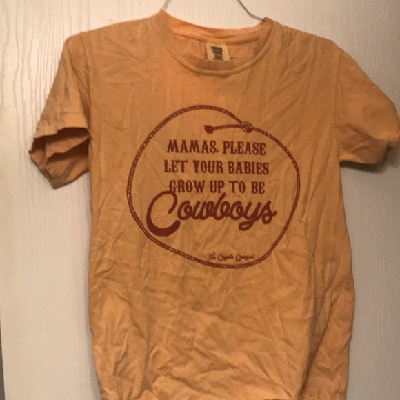 coyote cowgirl Tops - Graphic tee